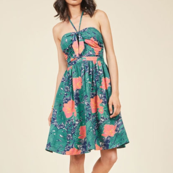 Modcloth Dresses & Skirts - Modcloth // Convertible tropical dress
